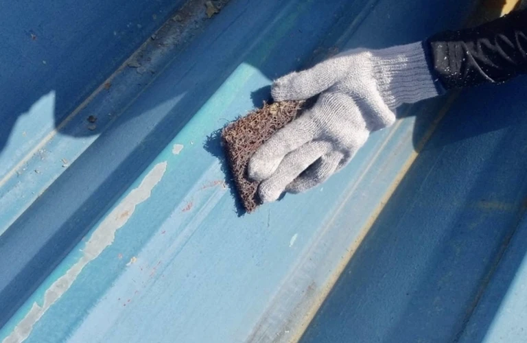 辰野町の住まいを守る！屋根の錆を徹底的に防ぐ方法｜長野県の外壁塗装なら宮木塗装
