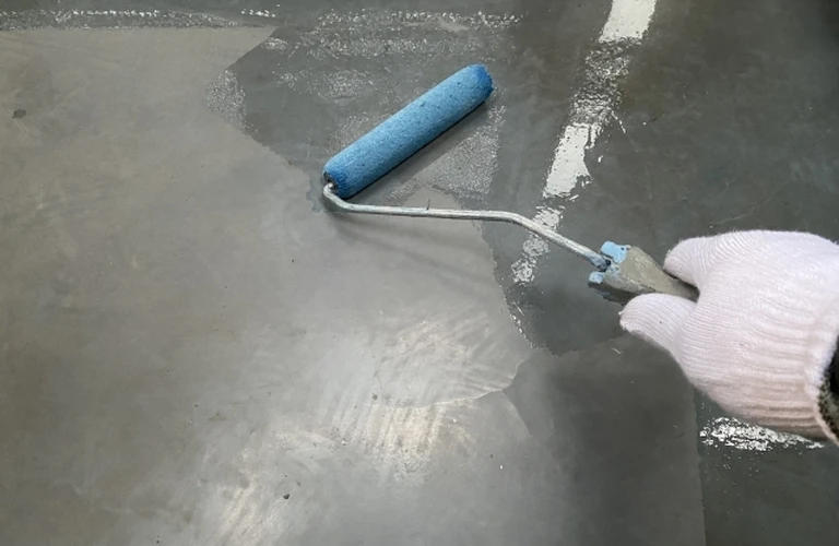 自然からインスパイアされた色褪せ防止の屋根塗装工事で建物を美しく保とう｜山梨県の屋根塗装なら宮木塗装